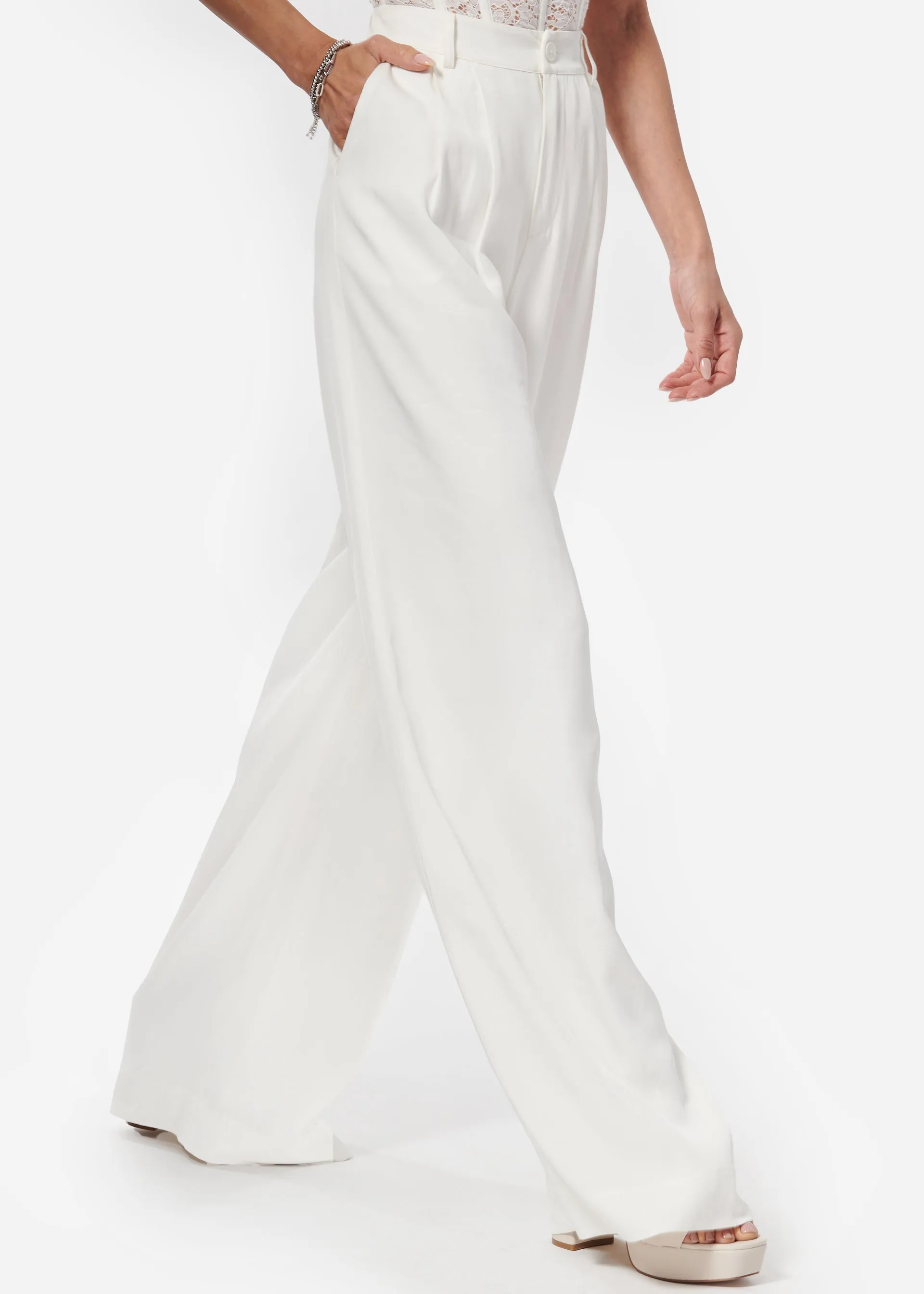 Rylie Rayon Twill Wide Leg Pant White