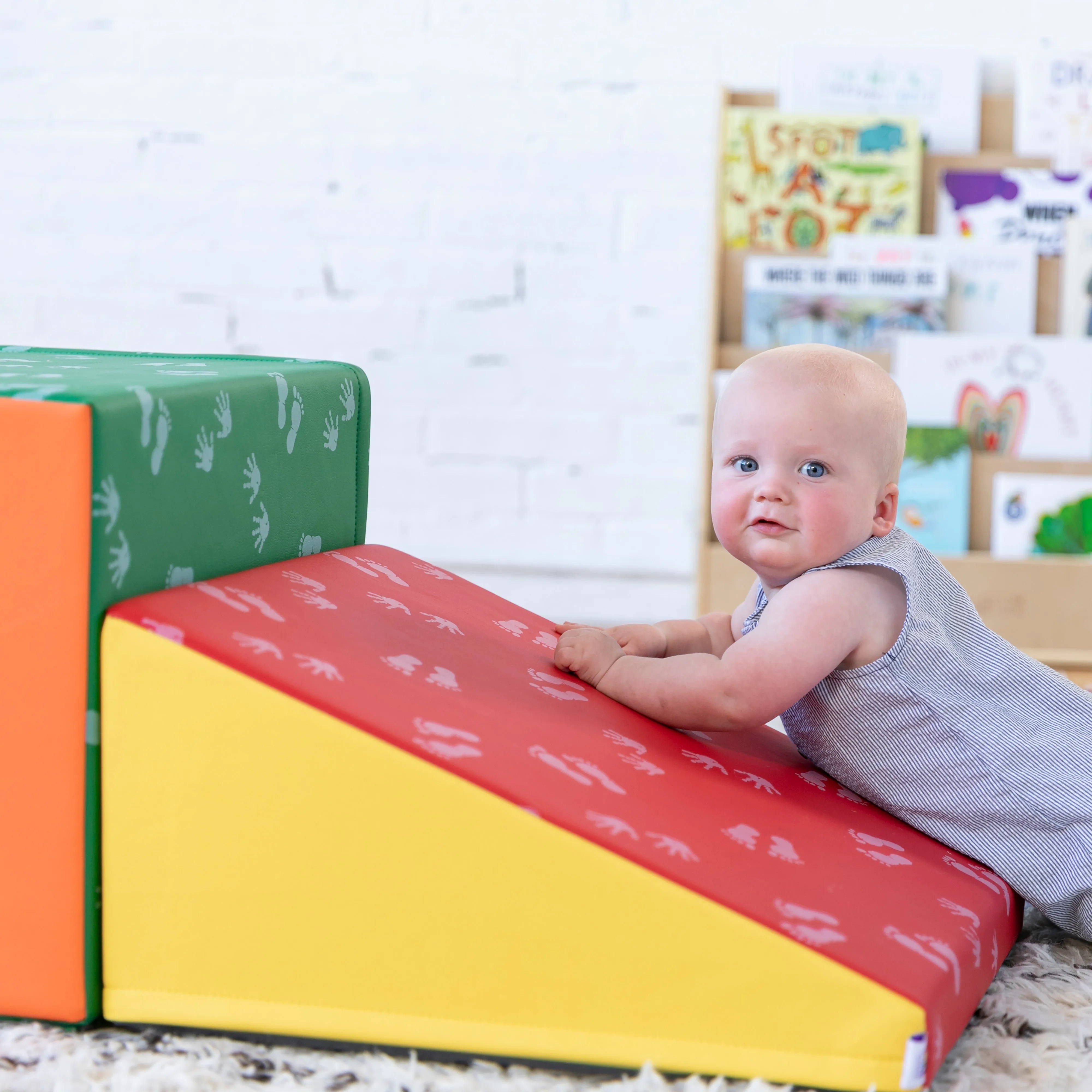 Single Tunnel Climber, Toddler Playset, 3-Piece