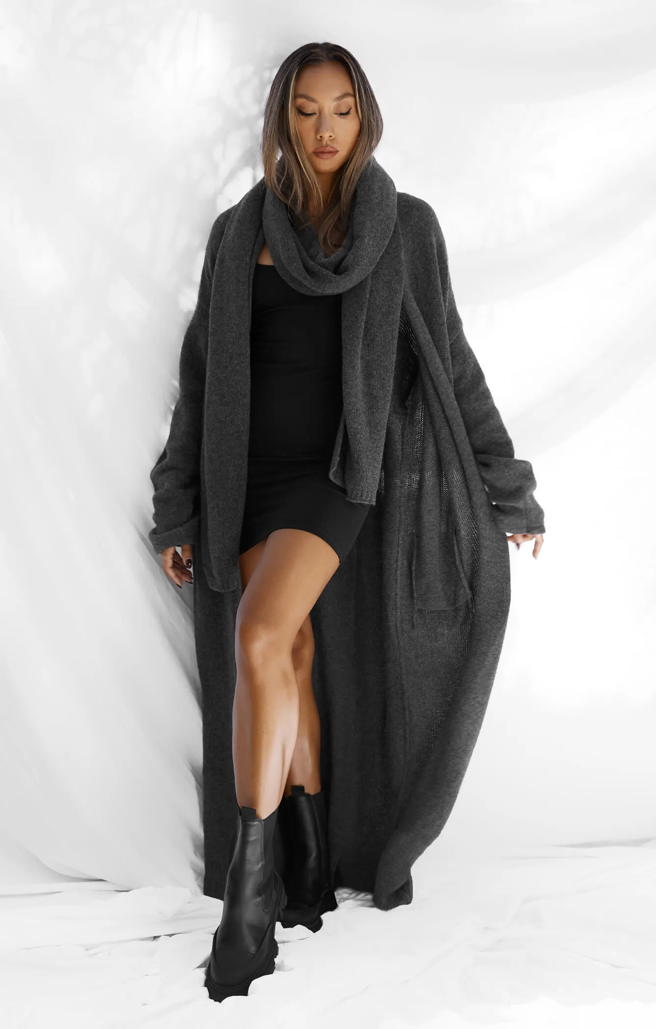 THE CARDIGAN COAT - CHARCOAL