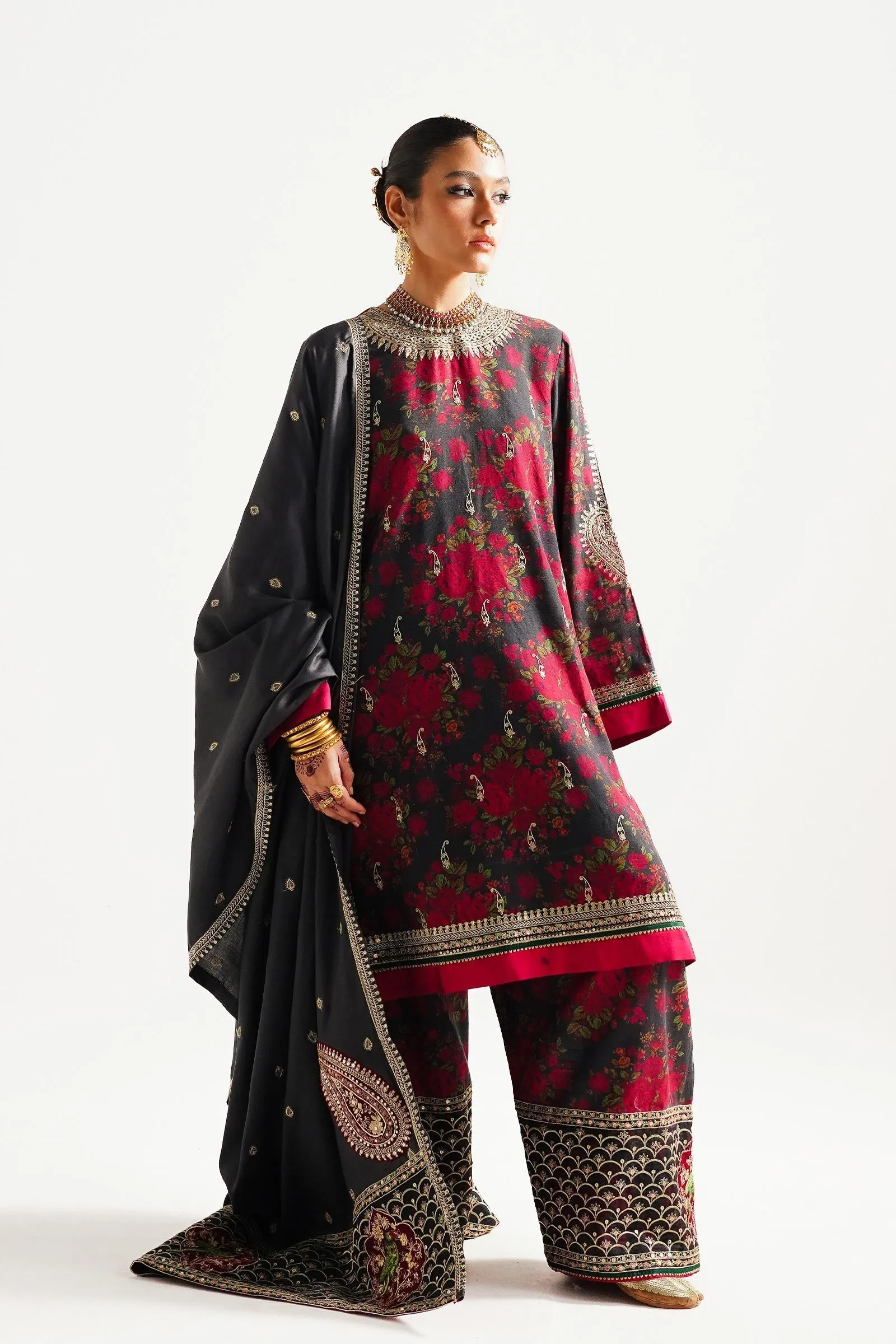 Zara Shahjahan Winter Collection 2023 – WS23-D3